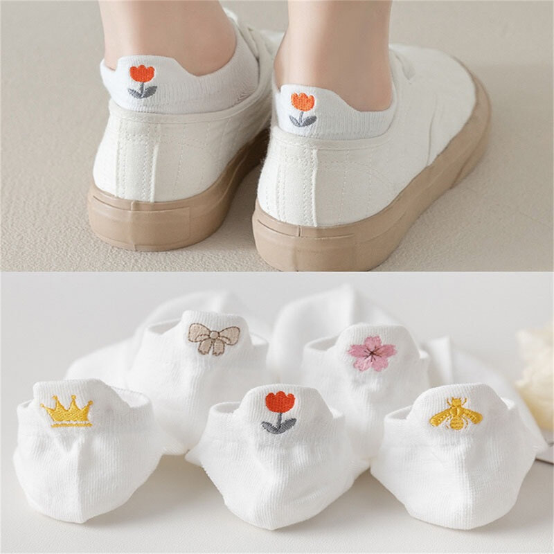 Dreamlikelin 5Pairs/lot Embroidered Breathable Mesh White Socks Female Cute Crown Love Bee Sakura Bowknot Short Socks