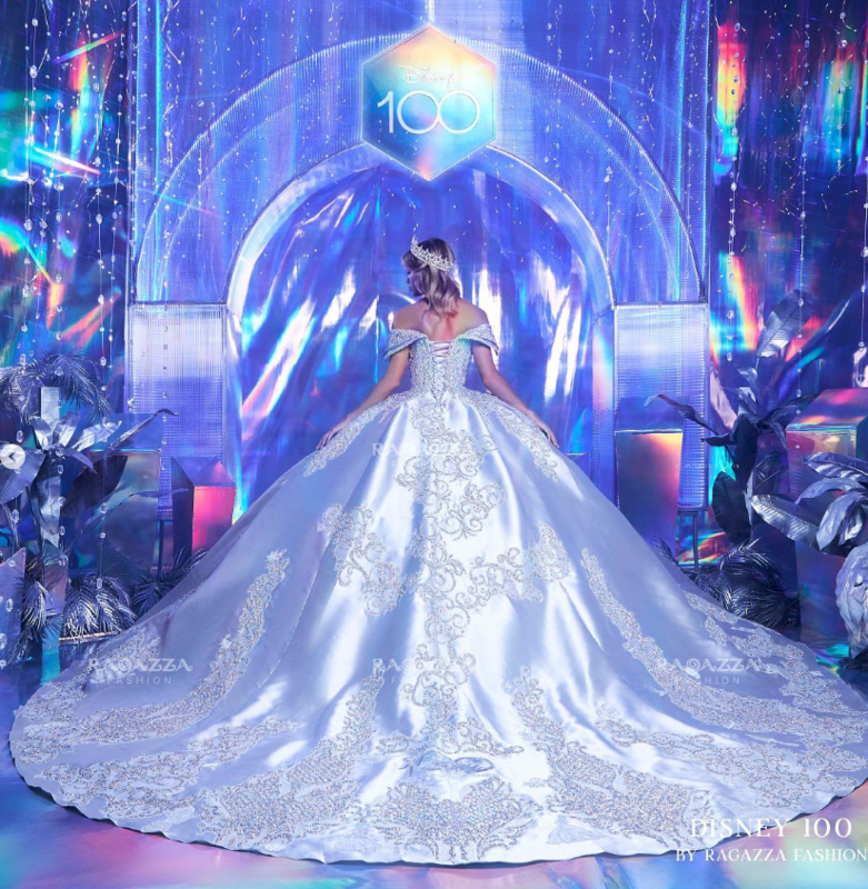 Princesa cintilante Silver Quinceanera Vestido, Vestido sem alças, querida Cristal, Diamante frisado, Luxuoso, 16, 2024