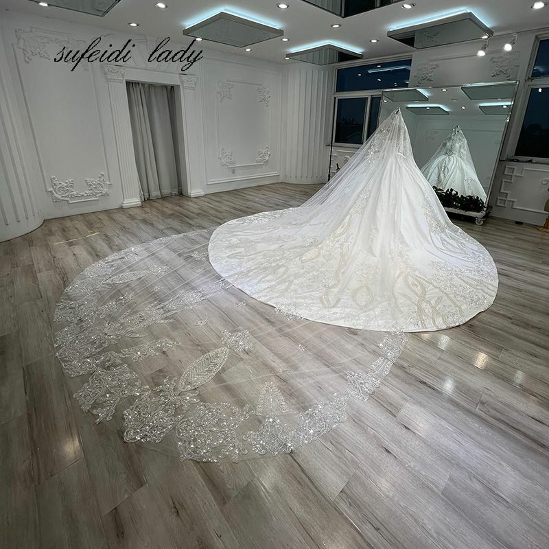 2022 Hot Sale Satin Wedding Dress Lace Appliques Bridal Gown 100% Real Picture