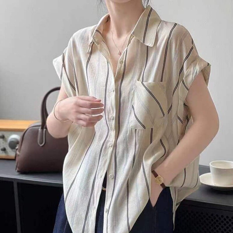 Sommer Frauen neue Blusen Patchwork Turndown Kragen Knopf Mode Streifen Tasche Büro Dame lose Kurzarm hemden
