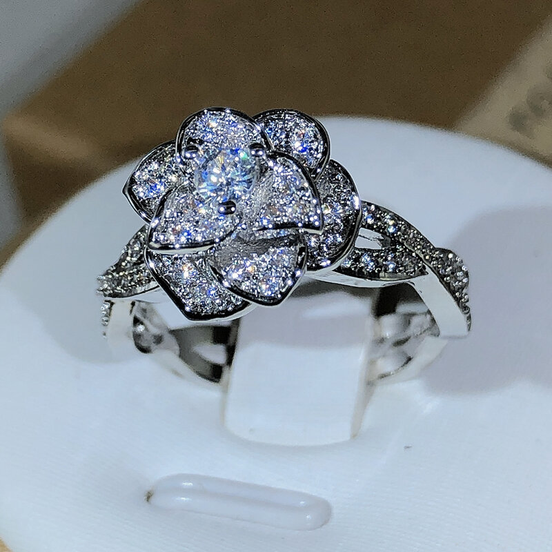 925 Sterling Silver InterTwined Three-Dimensional Rose Ring White Zircon Full Diamond Ring Ladies Temperament Elegant Jewelry