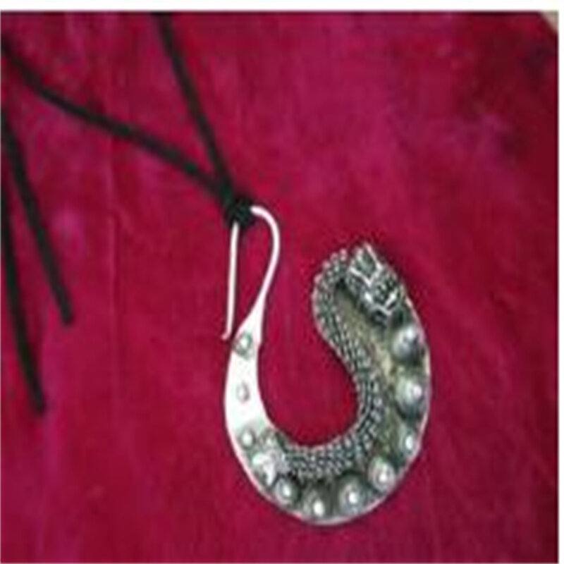 Miao rural dongzhai vento nacional retro colar artesanal miao pingente de prata queda