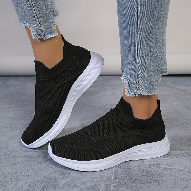 Women's Casual Shoes 2023 New Breathable Mesh Slip on Walking Shoes for Women Plus Size Outdoor Ladies Sneakers Femlae Flats