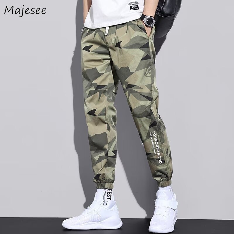 Casualowe spodnie męskie letnie kamuflażowe modne nastolatki fajne przystojne oddychające luźne spodnie Streetwear BF Y2k Hombre