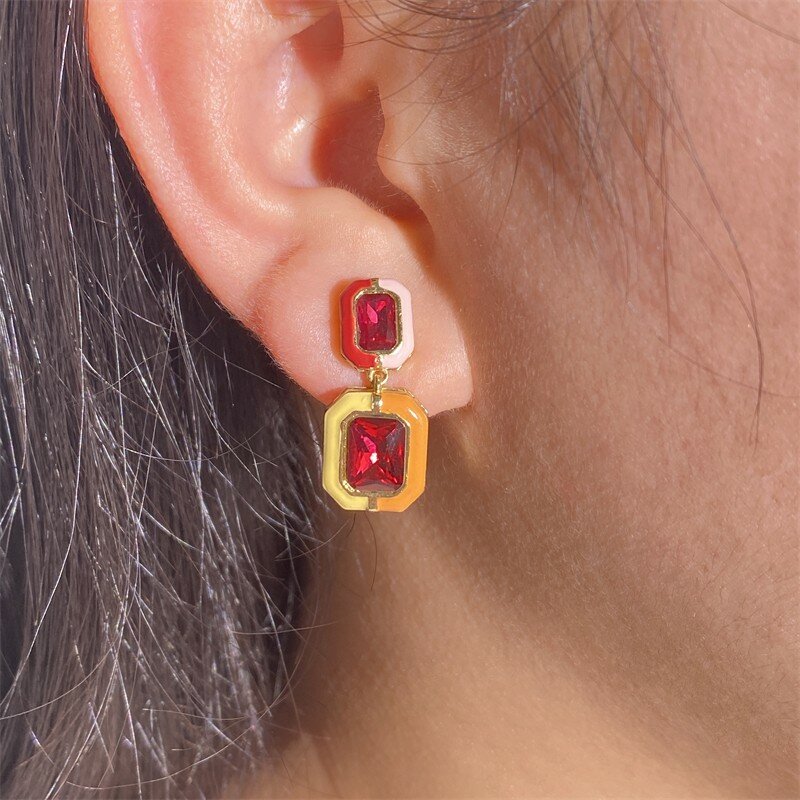 Trendy Sweet Burgundy Enamel Heart Earrings For Women Girl Gold Color Metal Love Heart Hanging Dangle Earrings Vintage Jewelry