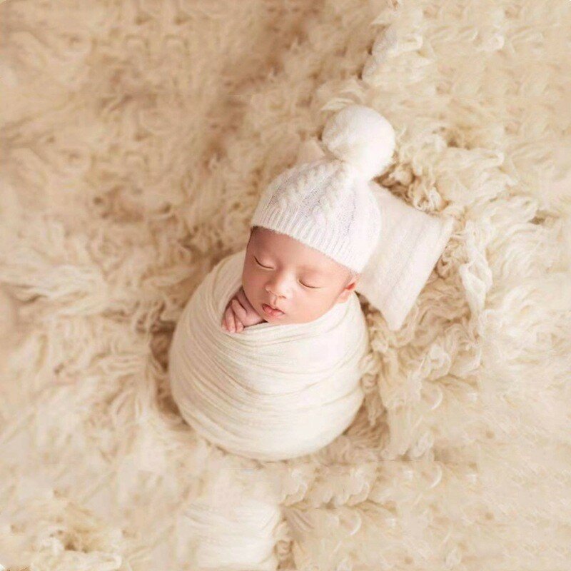 Шапка с помпоном и подушкой для новорожденных, 2023
