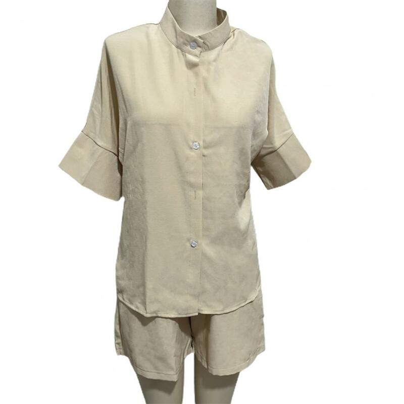 Traje de dos piezas para mujer, conjunto de camisa y pantalones cortos con cuello levantado, blusa de cintura alta, atuendo de viaje a la moda