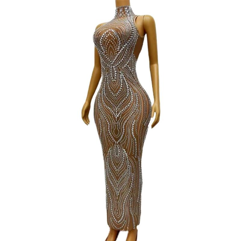 Liuxu-vestido largo brillante con diamantes de imitación plateados para mujer, traje elástico de malla desnuda transparente para Celebración de cumpleaños, 2024