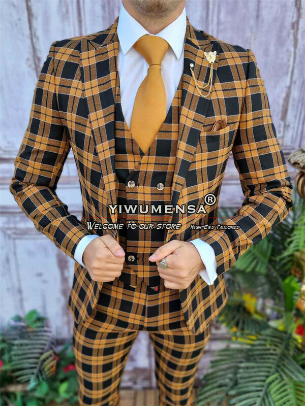 Giallo Plaid Check Suits uomo Business Office Prom Blazer Custom Made sposo smoking da sposa giacca con risvolto con visiera gilet pantaloni 3 pezzi
