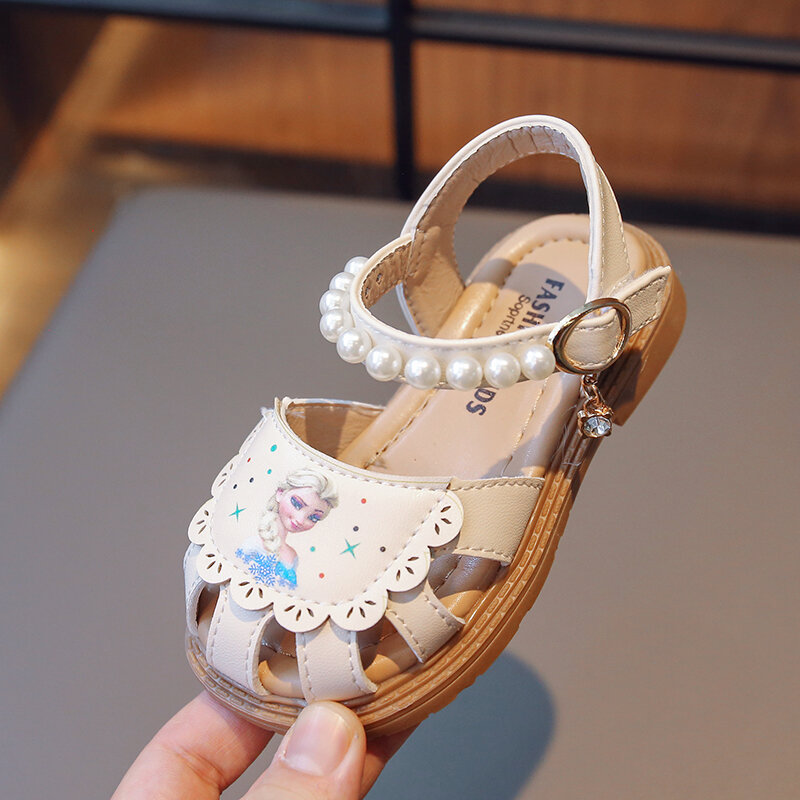 Dziewczęce sandały Baotou Letnie nowe miękkie podeszwy Buty dla małych dziewczynek Małe i małe dziecięce buty dla dziewczynek DDY703