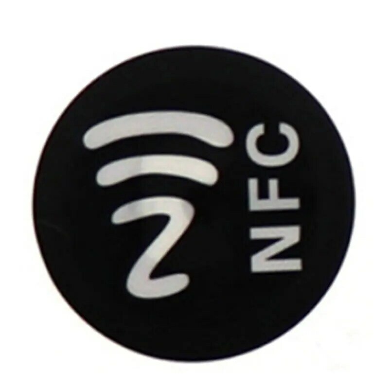 Adesivi NFC in materiale PET impermeabile etichette adesive intelligenti Ntag213 per tutti i telefoni