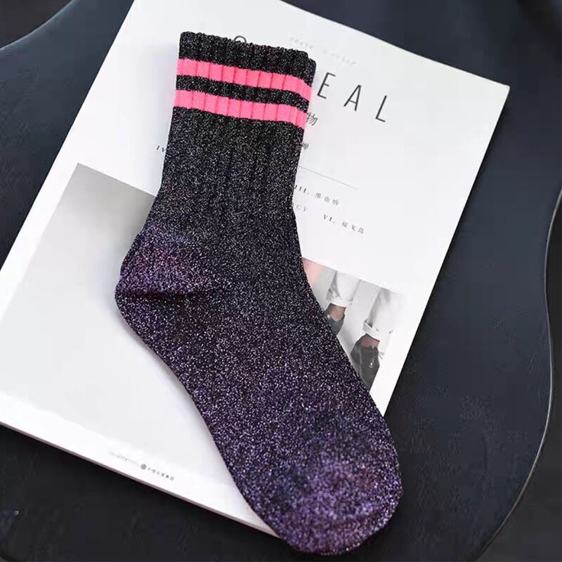 Harajuku Streifen für Glitzer Mode Frauen Socken filigrane Strümpfe weibliche Dessous glänzende helle Seide lose Socken Mädchen Streetwear