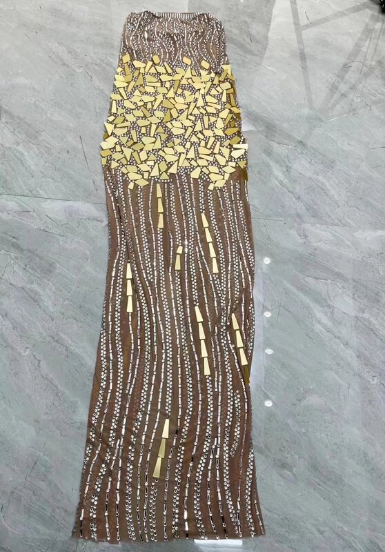 Модное блестящее длинное женское платье с золотистыми зеркальными кристаллами, сексуальная сетчатая подъюбник с открытой спиной, женское платье, сценический костюм Shanyao