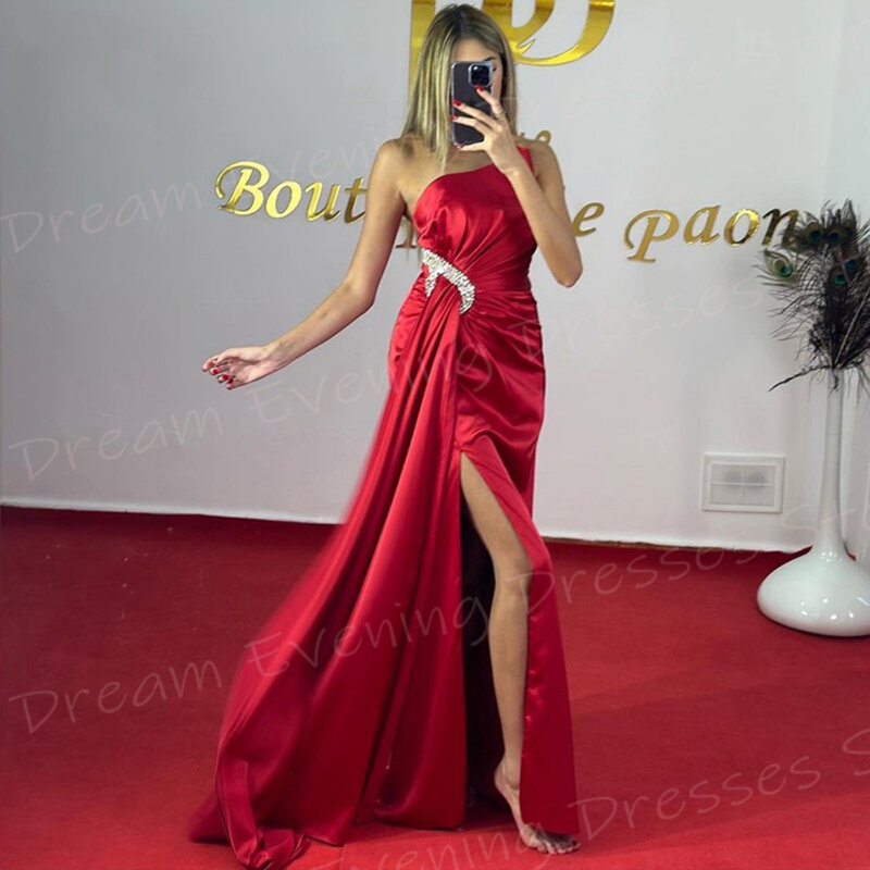2024 Elegant Red Women's Mermaid Gorgeous Evening Dresses Charming Strapless Prom Gowns Modern Sexy Side High Split فساتين سهرات