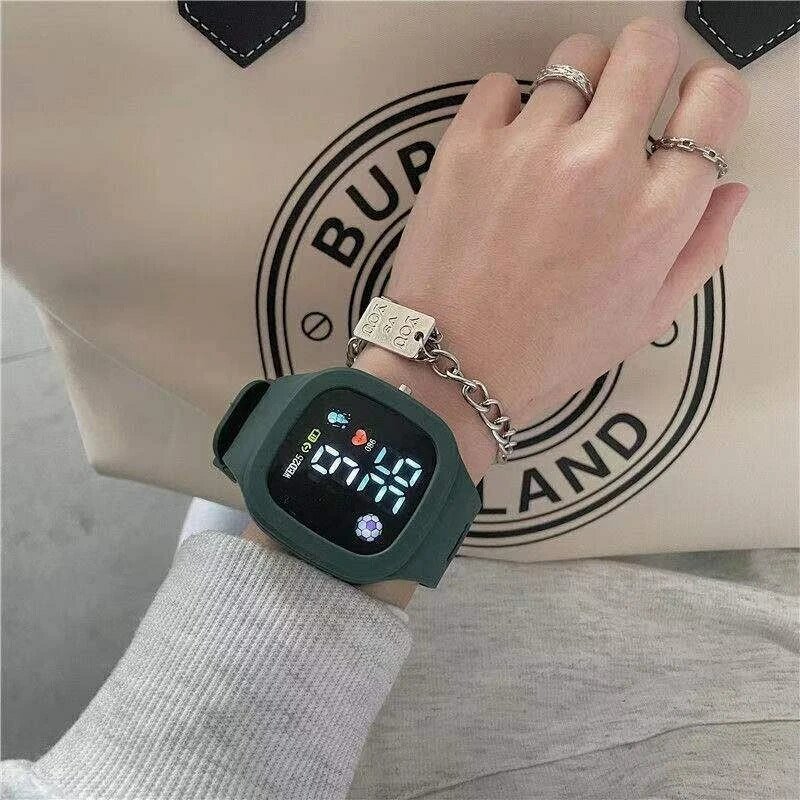 2023ใหม่ Jam Tangan elektronik LED ปุ่มสี่เหลี่ยมซิลิโคนทัชสกรีนนาฬิกาเด็กหญิงเด็กชายนาฬิกาสปอร์ตแฟชั่นนาฬิกาข้อมือ