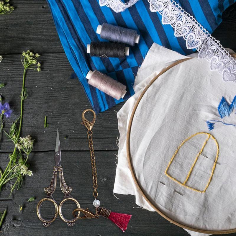 シャープなレトロな刺embroideryはさみ、チェーン付き手編み、工芸品のはさみ、先の糸