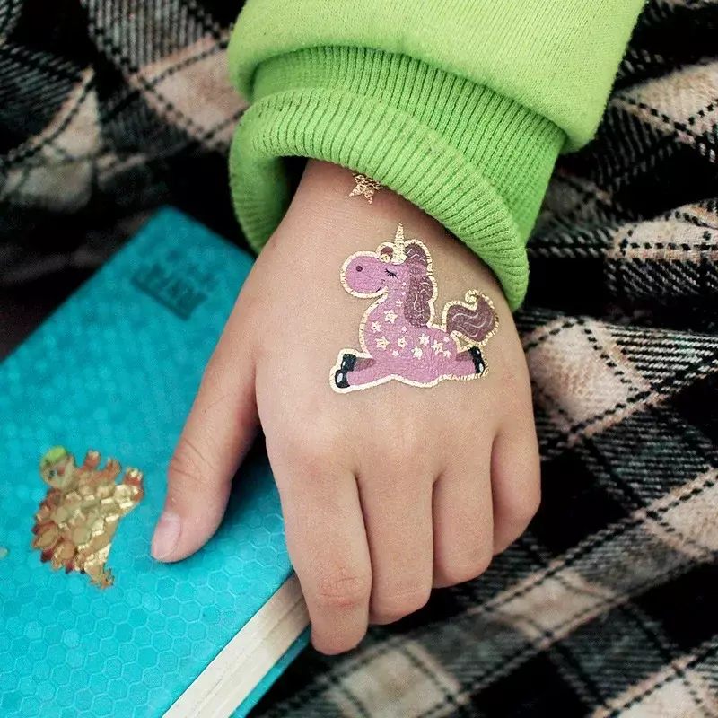 Autoadesivo del tatuaggio temporaneo dell'unicorno del fumetto per i bambini faccia i bambini corpo tatuaggio finto trucco del corpo adesivi impermeabili per il viso