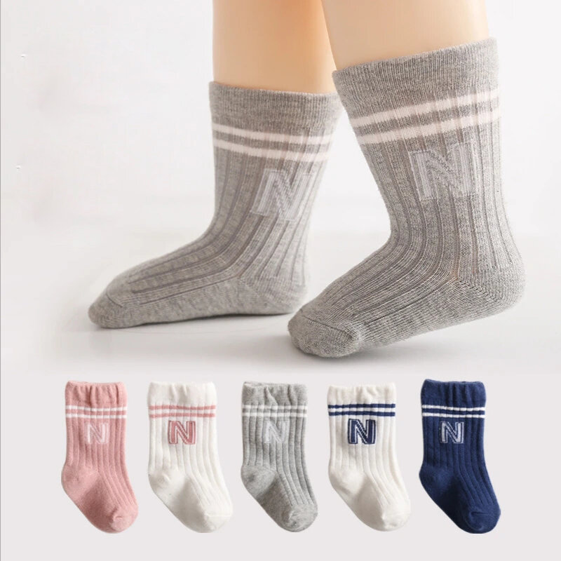 Calcetines antideslizantes para niños y niñas recién nacidos, calcetines bonitos de algodón suave blanco, Color sólido, ropa de bebé