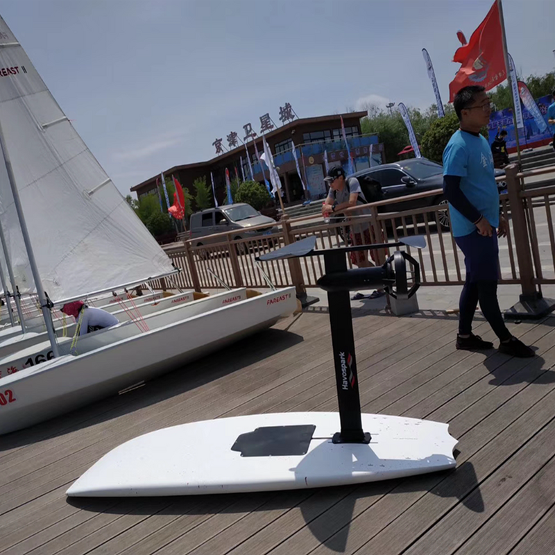 Kustom Efoil penuh karbon elektrik bertenaga Hidrofoil bermotor Sea Surfing papan selancar elektrik