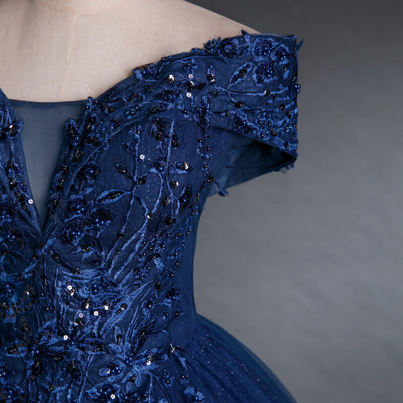 Neues Temperament Marineblau Solo geschwollene elegante Party kleider Student Kunst prüfung Performance Kleid jährliche Konferenz Gastgeber