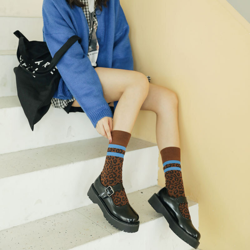 Personalidade tendência meias neutras japonês e coreano estilo retro rua casal meias
