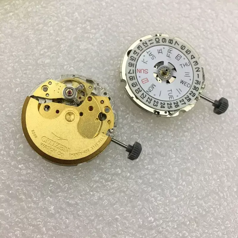 Aksesori jam tangan impor dari merek Jepang baru 8200 pergerakan mekanis otomatis kalender tunggal emas
