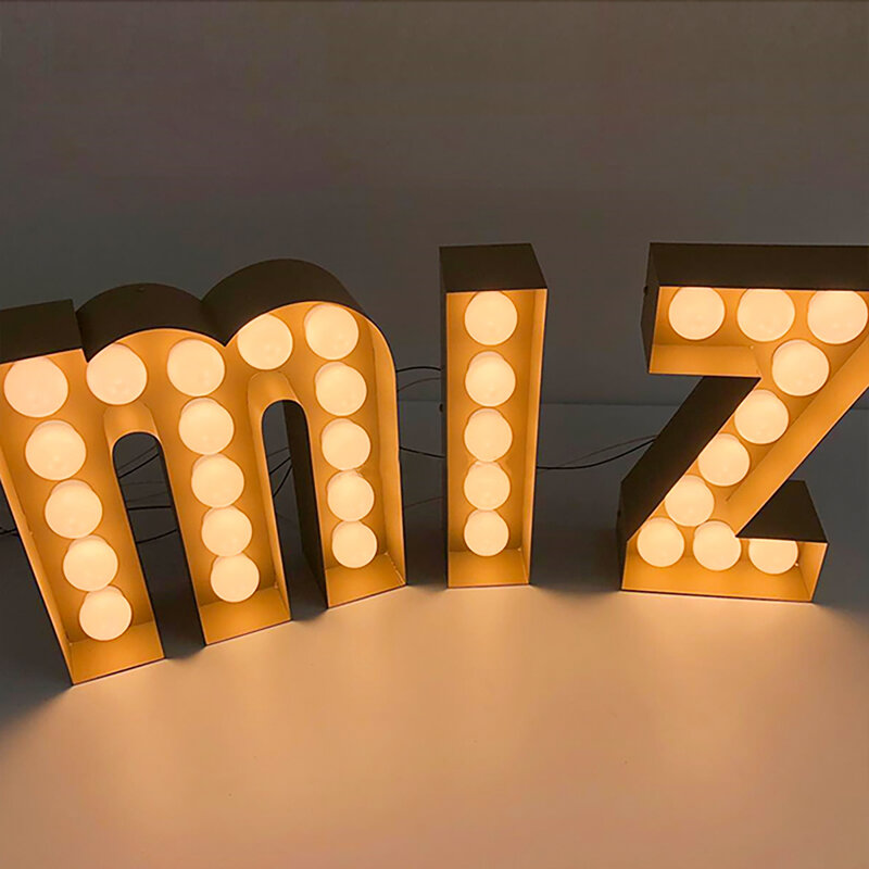 Benutzer definierte Retro kommerziellen Geschäft Festzelt Buchstaben Glühbirne Zeichen freistehende Beschilderung für Shop Bar