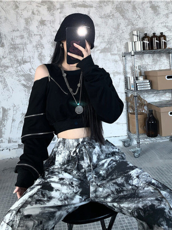 Deeptown Techwear Goth Cropped Hoodies ผู้หญิง Harajuku Off ไหล่ Oversize เสื้อสีดำ Zip Up Top Hip Hop Streetwear Punk
