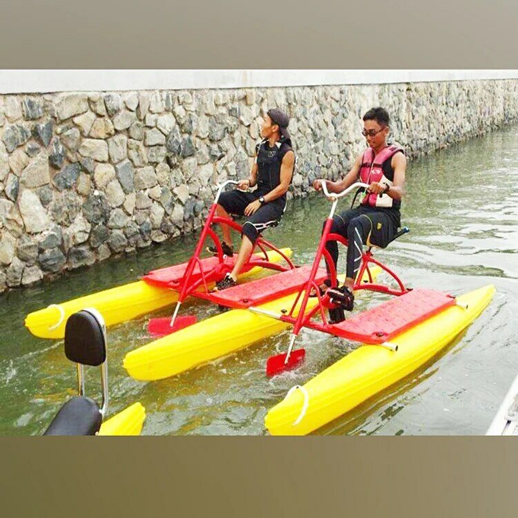 HaoTong New Yellow Banana Shape Water Bicycle Water Auqa Bike Water Pedal Bikes na sprzedaż