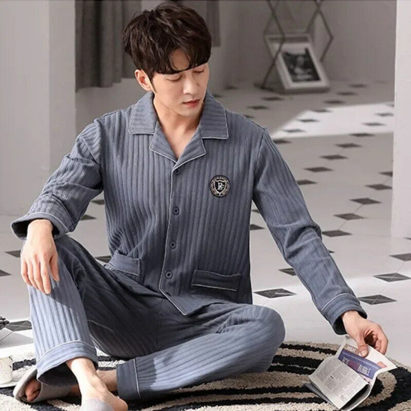 Pijama de algodón puro para hombre, ropa de dormir de manga larga, holgada, con cuello en V, para primavera y otoño, novedad de 2024