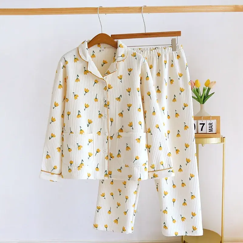 Conjunto de pijama de algodón grueso para mujer, ropa de dormir de dos piezas con flores bonitas para el hogar, otoño e invierno, 2023