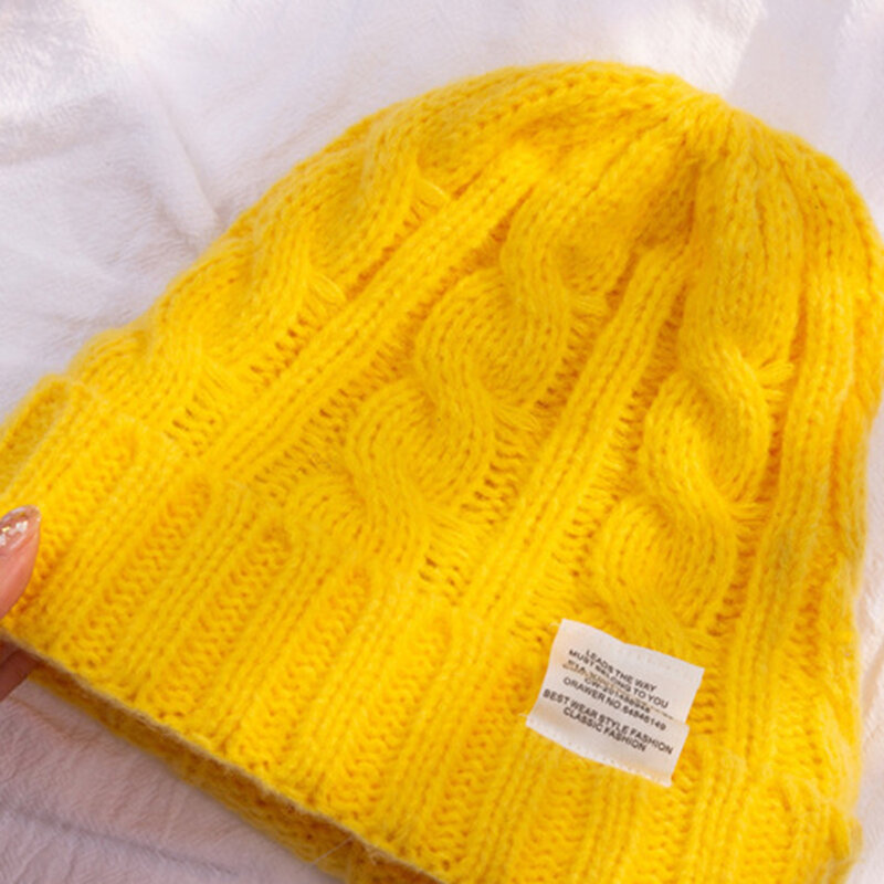 Женская зимняя шапка 2023, Вязаная Шапка-бини, теплая шерстяная вязаная твист теплая Модная ярлык, уличная Мягкая вязаная шапка для пар