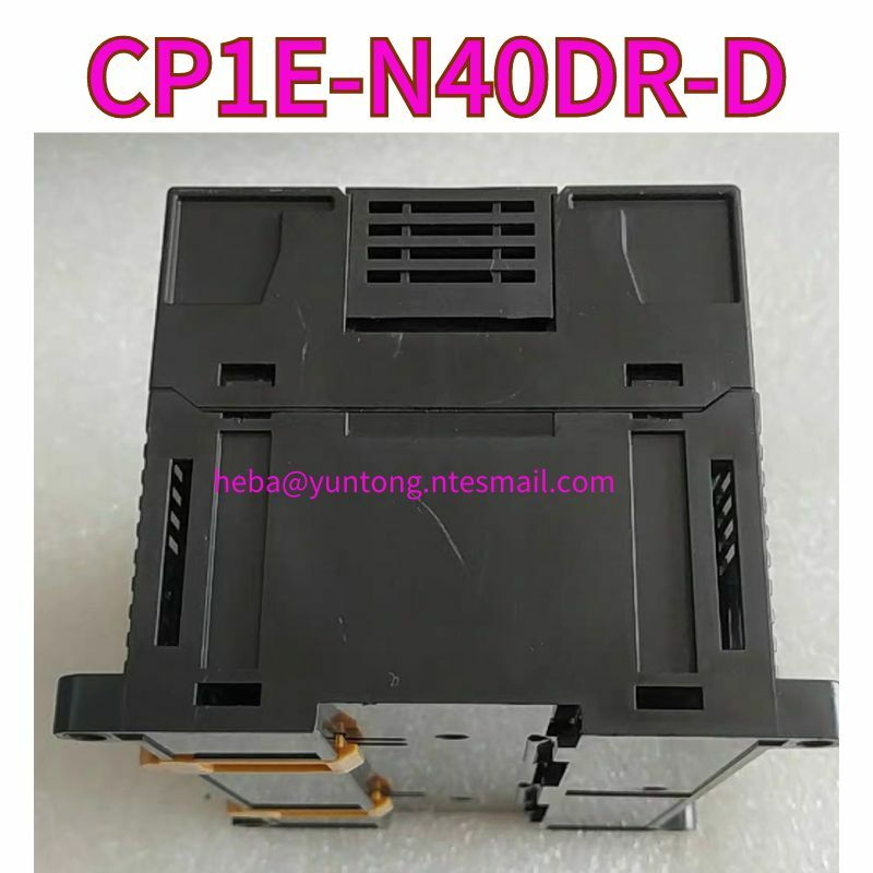 Controlador PLC CP1E-N40DR-D usado