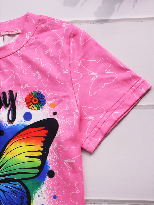Conjunto de 2 piezas para niñas, ropa de estar por casa con estampado de mariposas coloridas, Top de manga corta con cuello redondo y pantalones cortos, patrón dulce y cómodo