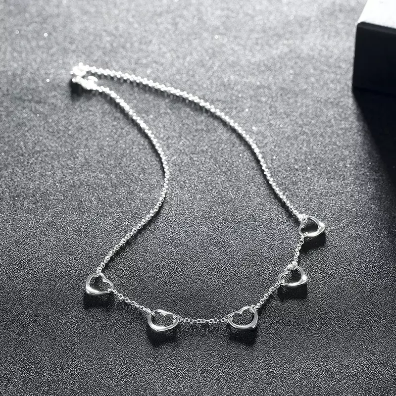 Женское ожерелье из серебра 925 пробы с изысканным сердцем