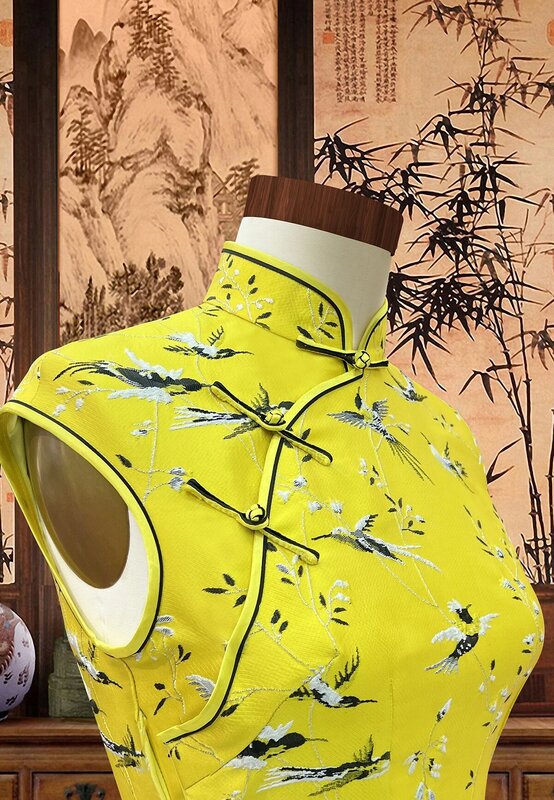 Schlankes Temperament, kann China-Chic gelb Retro modifiziertes ärmelloses Kleid jeden Tag tragen