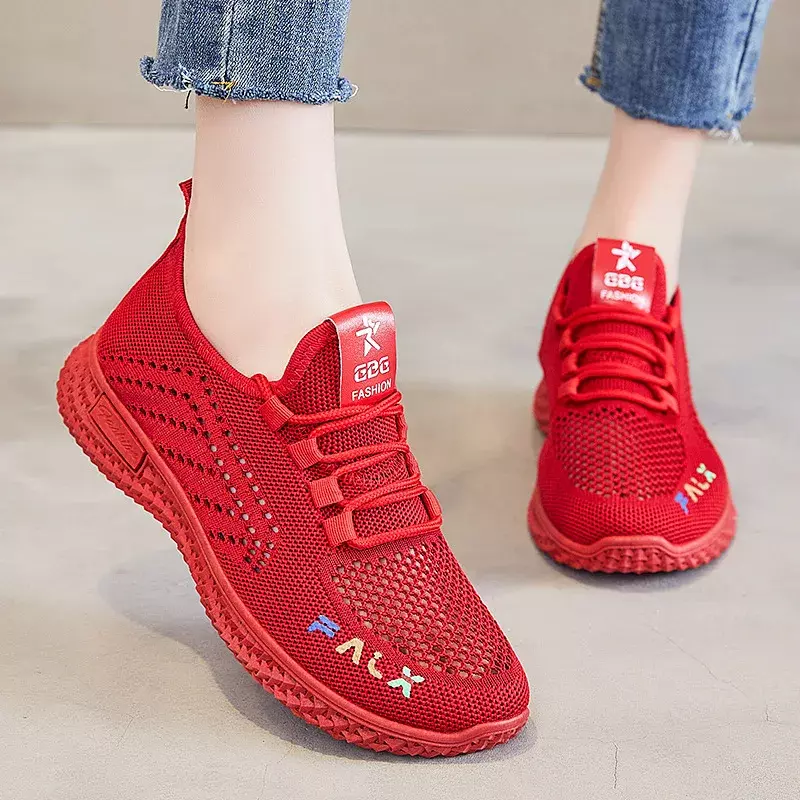 รองเท้าผ้าใบแฟชั่นรองเท้าส้นเตี้ยพื้นนุ่มสำหรับผู้หญิง, รองเท้าลำลองสไตล์เกาหลีสำหรับผู้หญิงปี2024