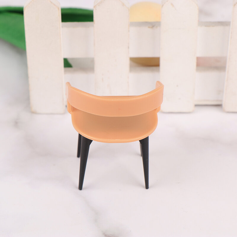 Casa de boneca acessórios móveis mini simulação cadeira de plástico restaurante cena decoração em miniatura cozinha 1:12