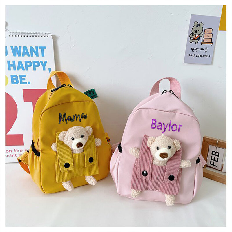 Mochila personalizada para niños y niñas, bolsa de regalo con diseño de oso pequeño de dibujos animados, bordada con nombre para estudiantes
