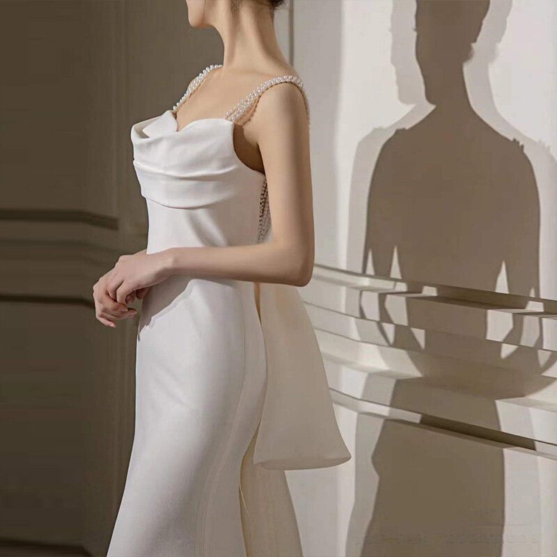 Женское винтажное свадебное платье, белое длинное платье на бретельках с открытой спиной и V-образным вырезом, без рукавов