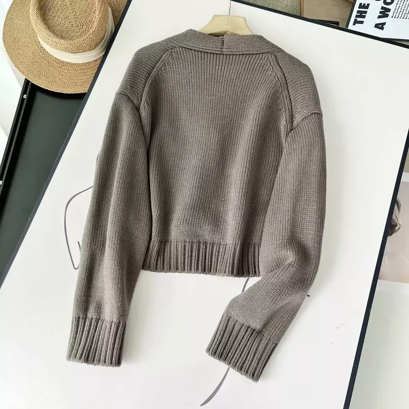 Moda damska 2023 dwukolorowa luźna krótka sweter sweter Retro z długim rękawem w serek elegancki Top