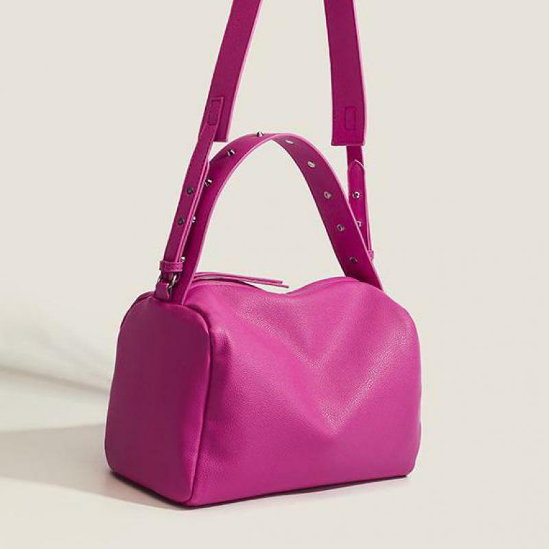 New Fashion Shoulder Bag Crossbody Bag Women's Bag Large Capacity Rivet Locomotive Bag Women's Backpack Women's Handbag