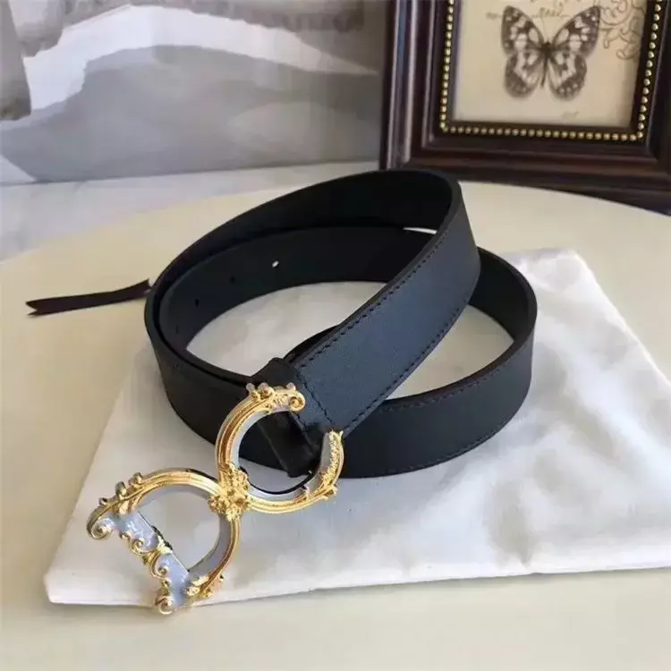 Cinturón barroco de cuero de vaca para mujer, correa de cintura con capa superior europea y americana, letras versátiles y a la moda, novedad de 2024