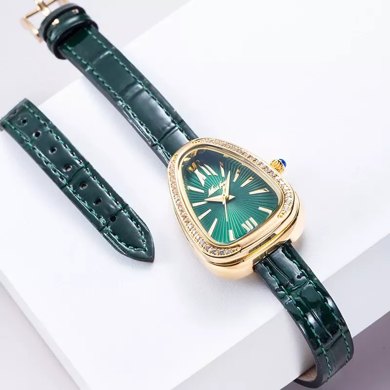 นาฬิกาผู้หญิง Luxury Gold Snake Head ออกแบบสีเขียว Dial ควอตซ์ Womens นาฬิกาแฟชั่นสุภาพสตรีนาฬิกาข้อมือ W/ Bling เพชร reloj