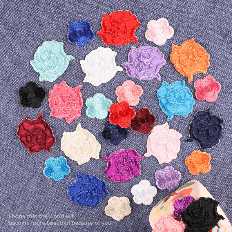 Flores Bordados Patches, DIY Rose Adesivos, Emblemas Auto-Adesivos, Acessórios de Tecido para Roupas Sacola e Chapéus, Venda Quente