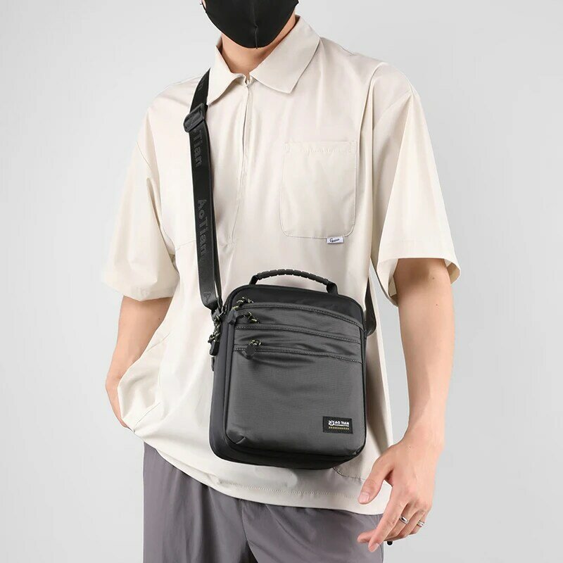 Tas bahu nilon pria, tas selempang banyak saku, tas kasual ringan untuk berkemah, mendaki, perjalanan dan bekerja