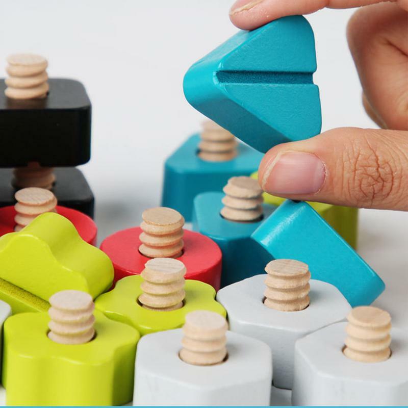 Giocattolo a vite in legno divertente attività di sviluppo del motore Fine Puzzle in legno giocattoli impilabili Set di cacciaviti Montessori educazione