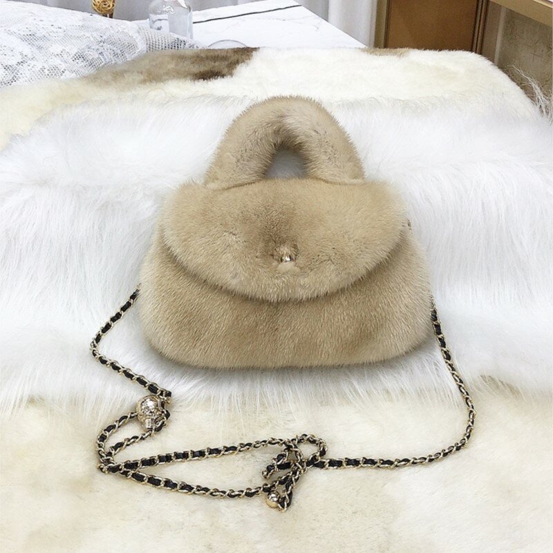 2023 New Fur Bag Female Mink Hair hand in hand pearl Mink Crossbody Autumn and Winter Mink Fur Straw Bag daily match