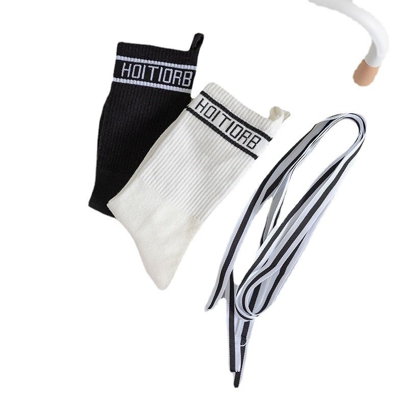 Nova bandagem meias alfabeto moda feminina preto branco bezerro meias de algodão para quatro estações tendência geral esportes e lazer