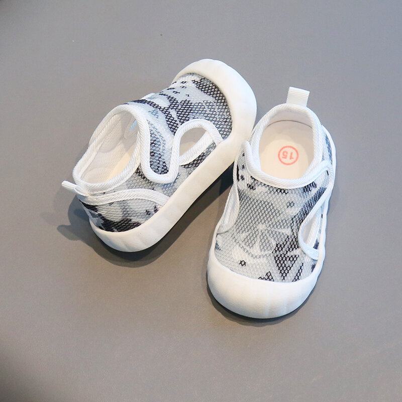 รองเท้าเด็กวัยหัดเดินเด็กหญิงเด็กชายลายตาข่ายคู่ระบายอากาศได้พื้นนุ่มรองเท้าลำลองกันลื่น